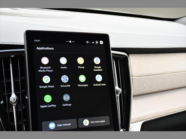 2027 Volvo XC90 Plug-In Hybrid SUV in Crystal White thumbnail 20