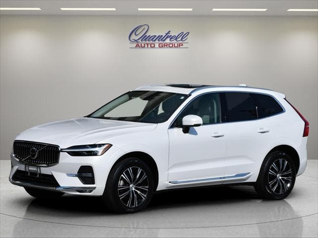 2022 Volvo XC60 SUV in Crystal White Metallic thumbnail 8