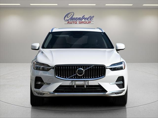 2022 Volvo XC60 SUV in Crystal White Metallic thumbnail 9