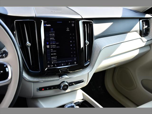 2022 Volvo XC60 SUV in Crystal White Metallic thumbnail 19