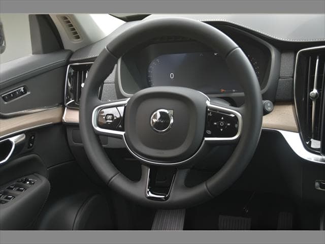 2026 Volvo XC90 SUV in Denim Blue Metallic thumbnail 16
