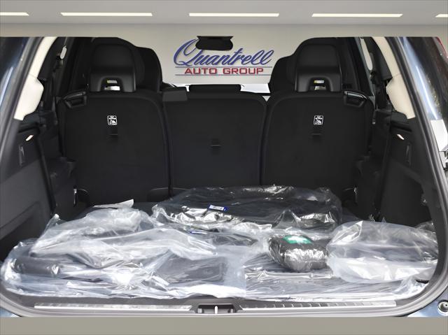2026 Volvo XC90 SUV in Denim Blue Metallic thumbnail 23