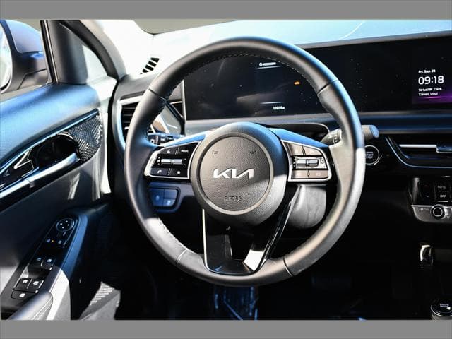 2026 Kia Seltos SUV in Steel Gray thumbnail 17