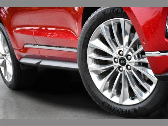 2022 Ford Edge SUV in Rapid Red Metallic Tinted Clearcoat thumbnail 11