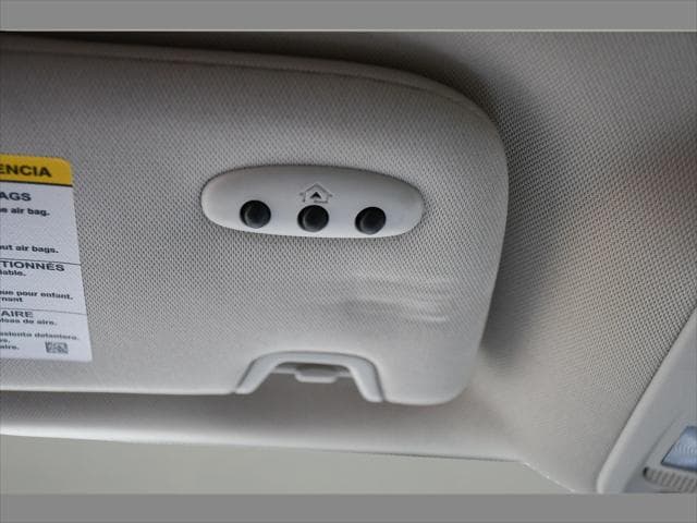 2022 Ford Edge SUV in Rapid Red Metallic Tinted Clearcoat thumbnail 38