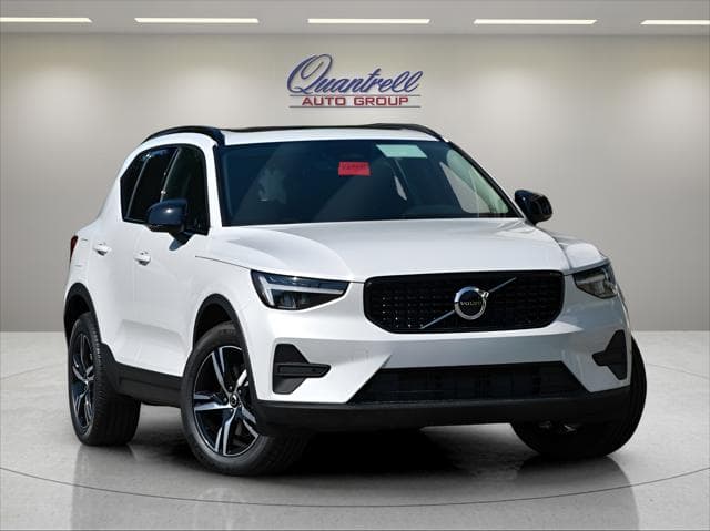 2026 Volvo XC40 in Crystal White