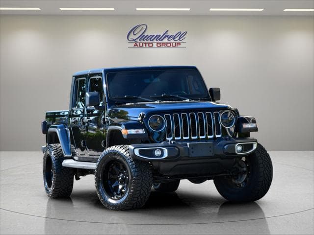 2021 Jeep Gladiador in Black Clearcoat