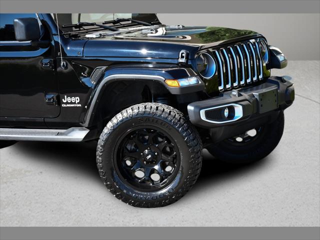 2021 Jeep Gladiador Truck in Black Clearcoat thumbnail 10