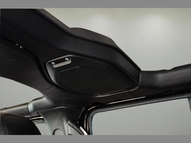 2021 Jeep Gladiador Truck in Black Clearcoat thumbnail 17