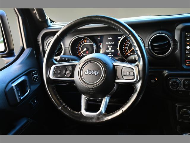 2021 Jeep Gladiador Truck in Black Clearcoat thumbnail 18