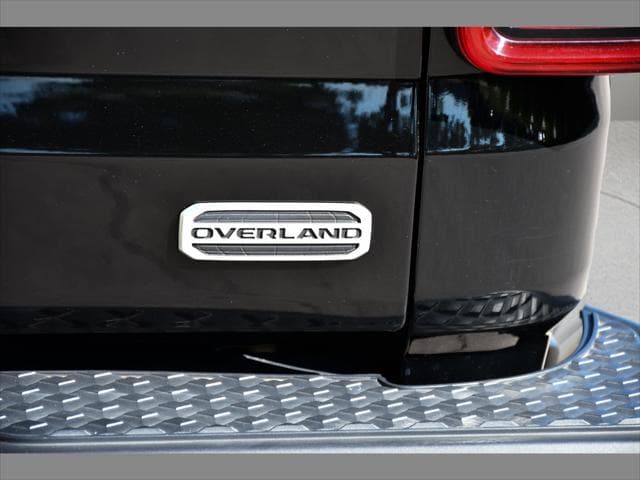2021 Jeep Gladiador Truck in Black Clearcoat thumbnail 28