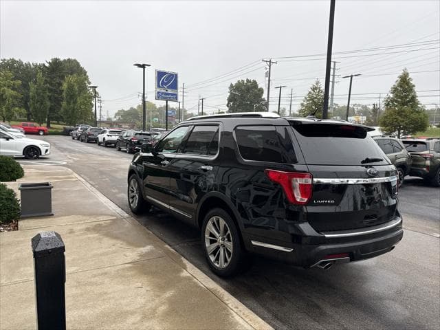 2018 Ford Explorer SUV in Shadow Black thumbnail 5