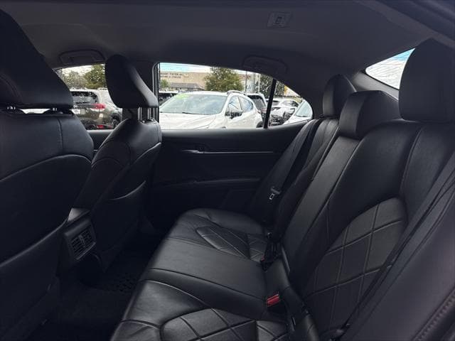 2018 Toyota Camry Sedan in Blue Crush Metallic - Image 10