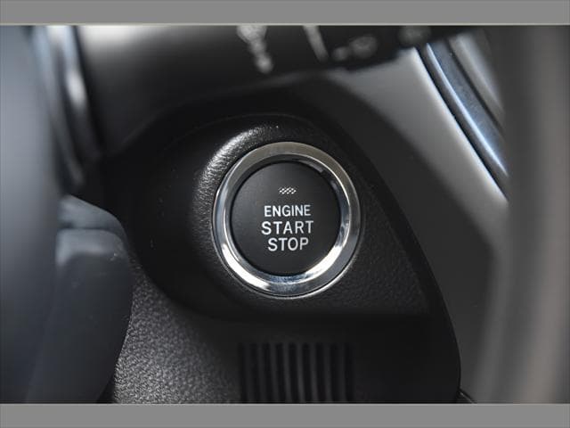 2026 Subaru Crosstrek SUV in Ice Silver Metallic thumbnail 31
