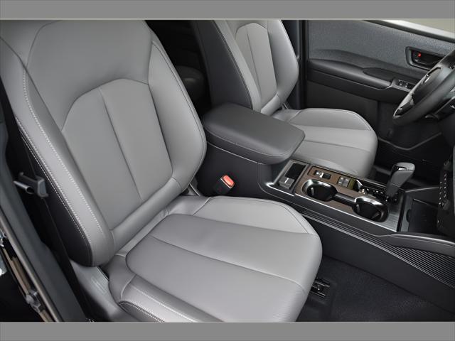 2026 Subaru Outback SUV in Crystal Black Silica thumbnail 28