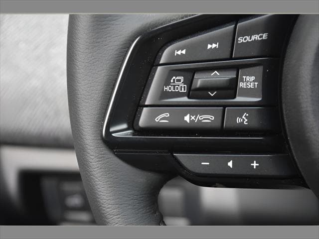 2026 Subaru Outback SUV in Crystal Black Silica thumbnail 32