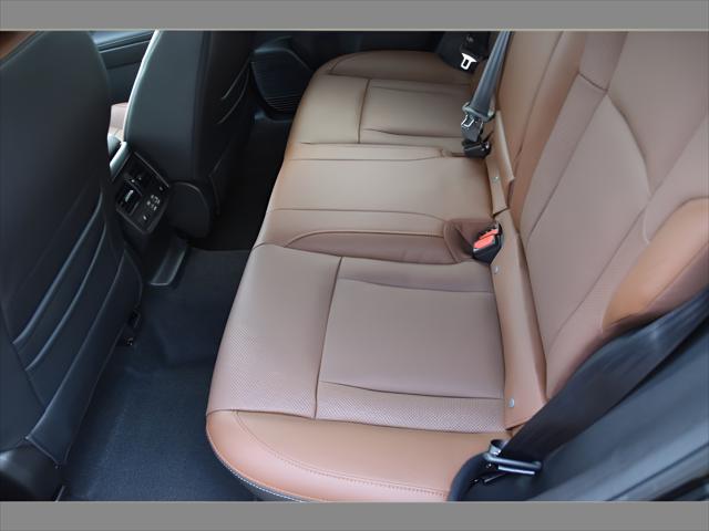 2026 Subaru Outback SUV in Crystal Black Silica thumbnail 15