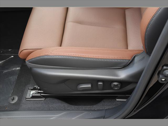 2026 Subaru Outback SUV in Crystal Black Silica thumbnail 32