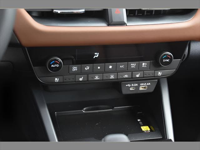 2026 Subaru Outback SUV in Crystal Black Silica thumbnail 36