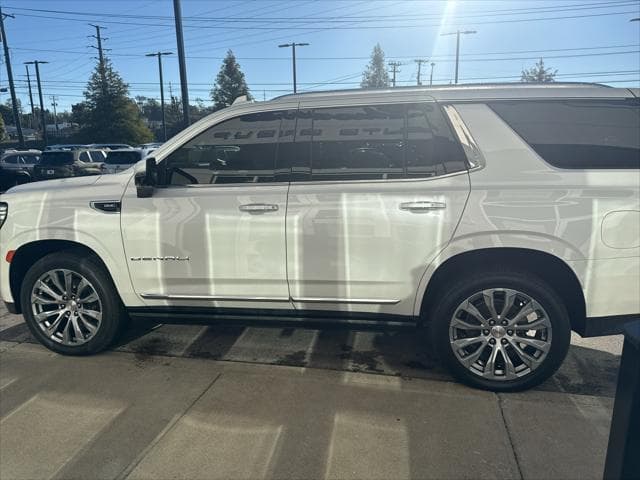 2022 GMC Yukon SUV in White Frost Tricoat thumbnail 6