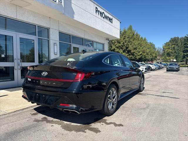 2023 Hyundai Sonata Sedan in Onyx Black thumbnail 3
