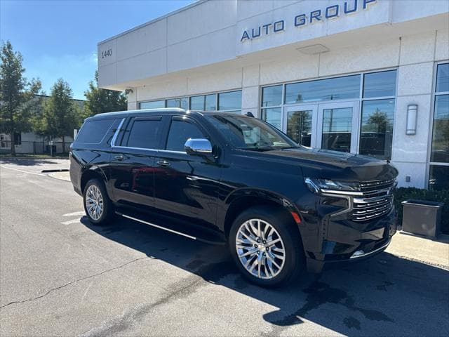 2023 Chevrolet Suburban in Black