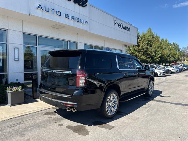 2023 Chevrolet Suburban SUV in Black - Image 3