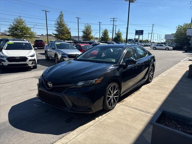 2021 Toyota Camry Sedan in Midnight Black Metallic thumbnail 7