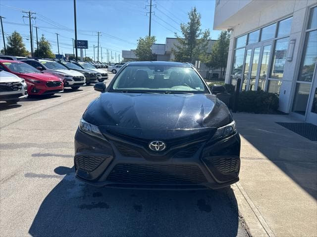 2021 Toyota Camry Sedan in Midnight Black Metallic thumbnail 8