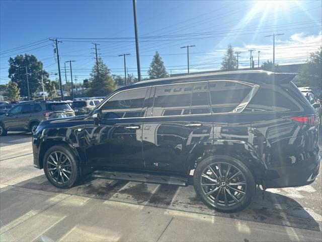 2024 Lexus LX 600 SUV in Black thumbnail 6