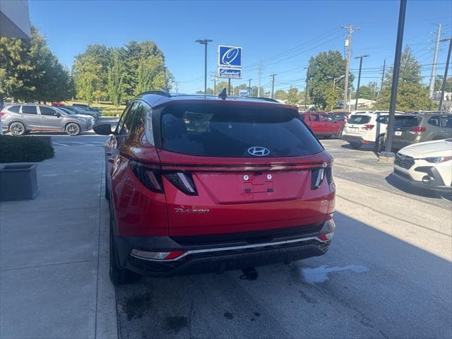 2022 Hyundai Tucson SUV in Calypso Red thumbnail 4
