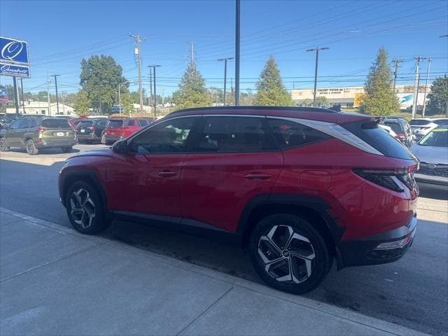 2022 Hyundai Tucson SUV in Calypso Red thumbnail 5