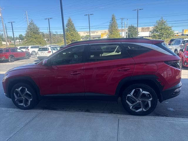 2022 Hyundai Tucson SUV in Calypso Red thumbnail 6