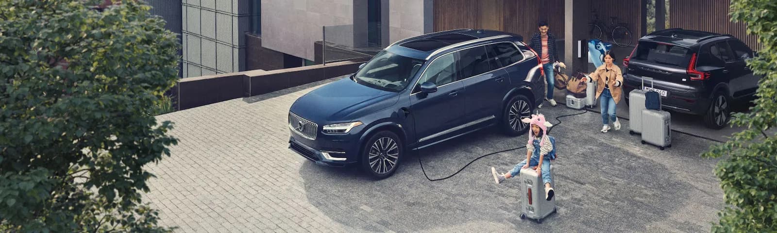 Volvo XC90 parked in a driveway