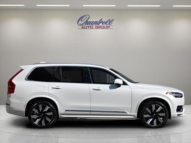 2024 Volvo XC90 Recharge Plug-In Hybrid SUV in Crystal White Metallic - Image 3