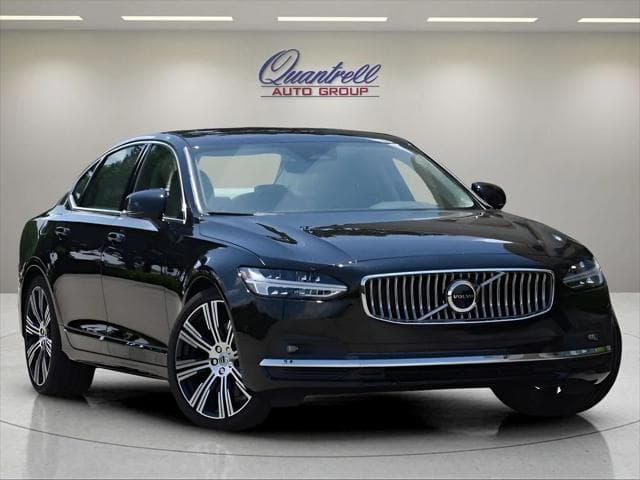 2025 Volvo S90 Sedan in Onyx Black Metallic - Image 2