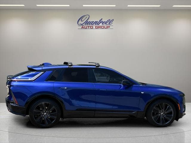 2025 Cadillac LYRIQ SUV in Opulent Blue Metallic - Image 3