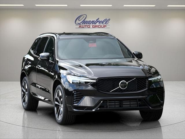 2026 Volvo XC60 Plug-In Hybrid SUV in Onyx Black Metallic - Image 2
