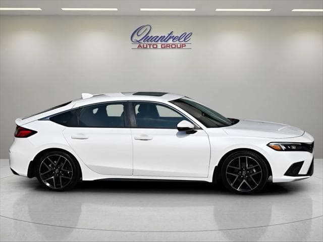 2022 Honda Civic Hatchback Hatchback in Platinum White Pearl - Image 3