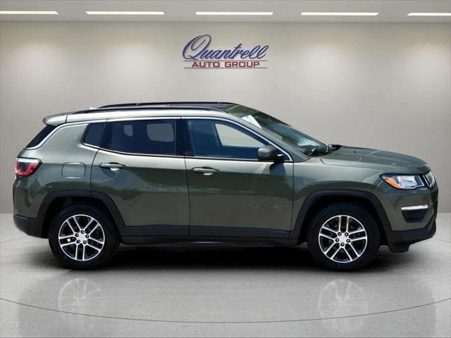 2020 Jeep Compass SUV in Olive Green Pearlcoat - Image 3