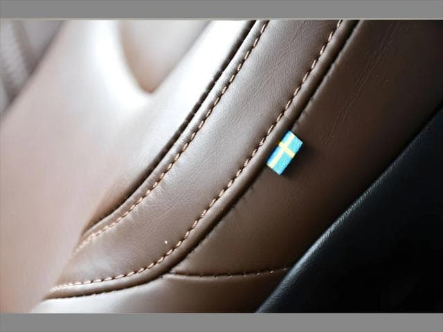 2024 Volvo XC90 Recharge Plug-In Hybrid SUV in Denim Blue Metallic - Image 40
