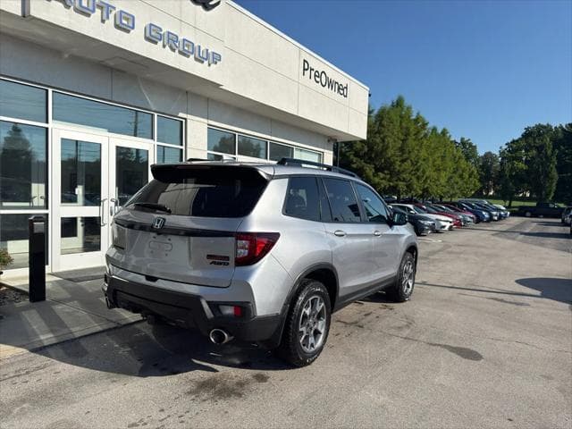 2022 Honda Passport SUV in Lunar Silver Metallic - Image 3