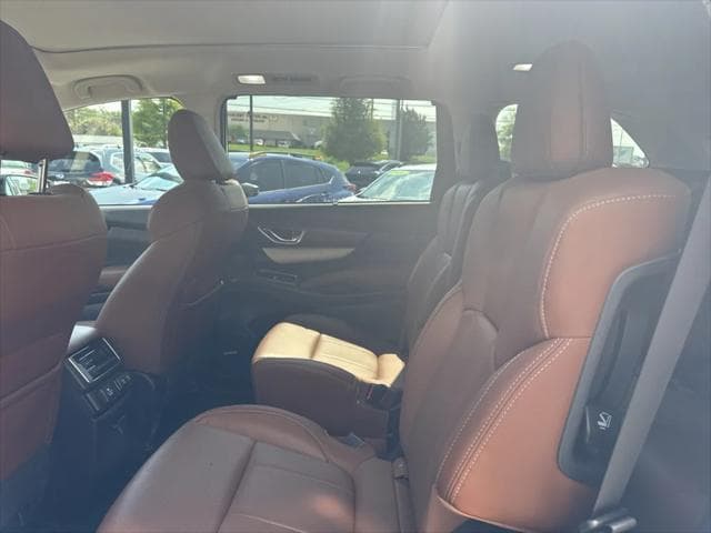 2019 Subaru Ascent SUV in Crystal White Pearl - Image 10