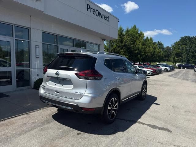 2020 Nissan Rogue SUV in Brilliant Silver Metallic - Image 3