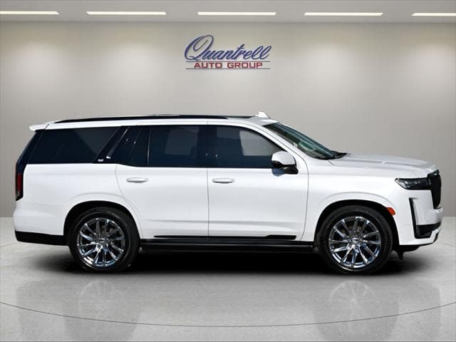 2021 Cadillac Escalade SUV in Crystal White Tricoat - Image 3