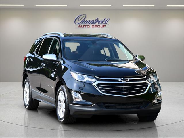 2018 Chevrolet Equinox SUV in Mosaic Black Metallic - Image 2