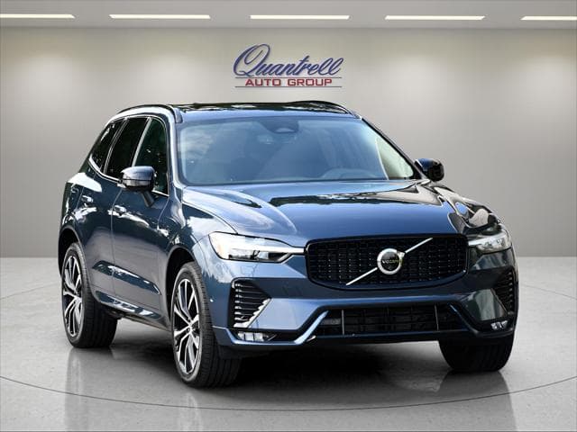2024 Volvo XC60 SUV in Denim Blue Metallic - Image 2