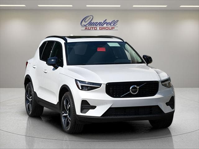 2026 Volvo XC40 SUV in Crystal White - Image 2