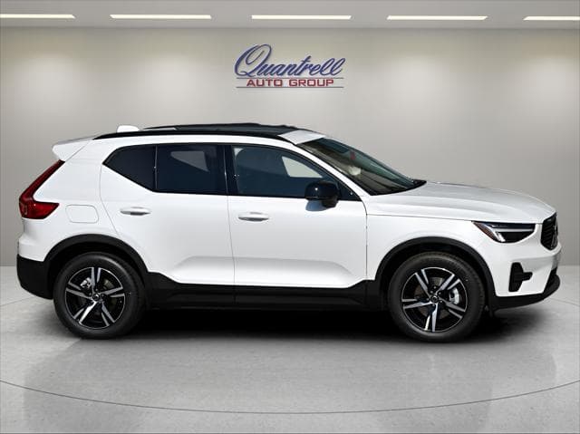 2026 Volvo XC40 SUV in Crystal White - Image 3