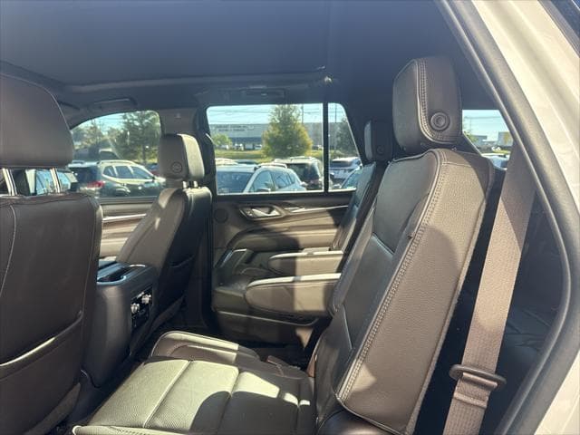 2022 GMC Yukon SUV in White Frost Tricoat - Image 10
